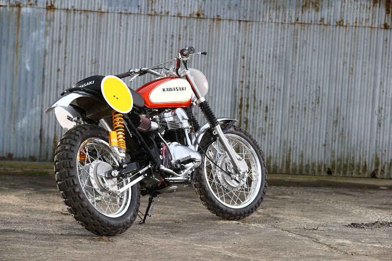 Chiếc W650 tracker của James Whitham