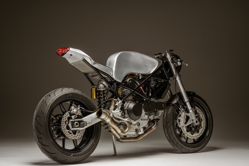 Ducati 900SS custom độ bởi Atom Bomb