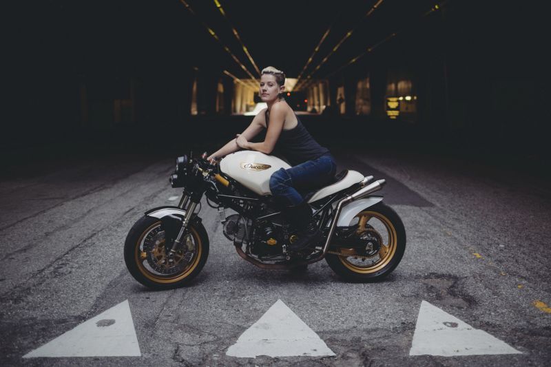 Ducati Monster 750 độ bởi Motolady