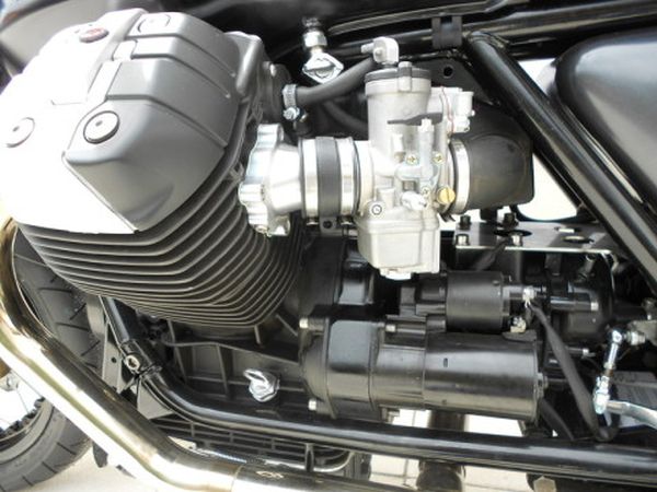 Moto Guzzi V12 độ bởi Radical Guzzi