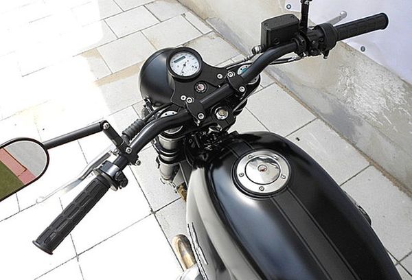 Moto Guzzi V12 độ bởi Radical Guzzi