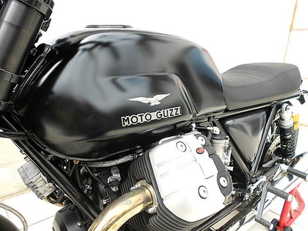 Moto Guzzi V12 độ bởi Radical Guzzi