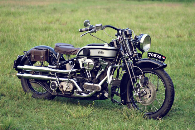 Bản độ mang tên Harley Softail Springer